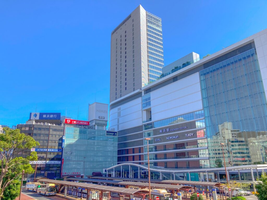 横浜駅外観