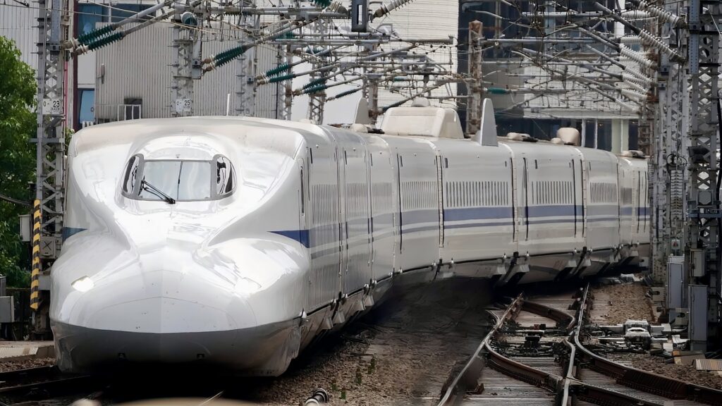 ライブ遠征費用をおさえるための新幹線のイメージ